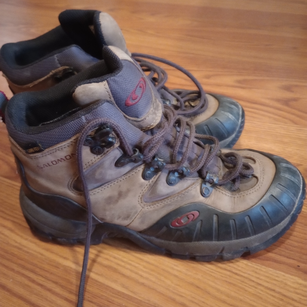 Vtg. Salomon GTX Gor-tex Mid Hiking Boot